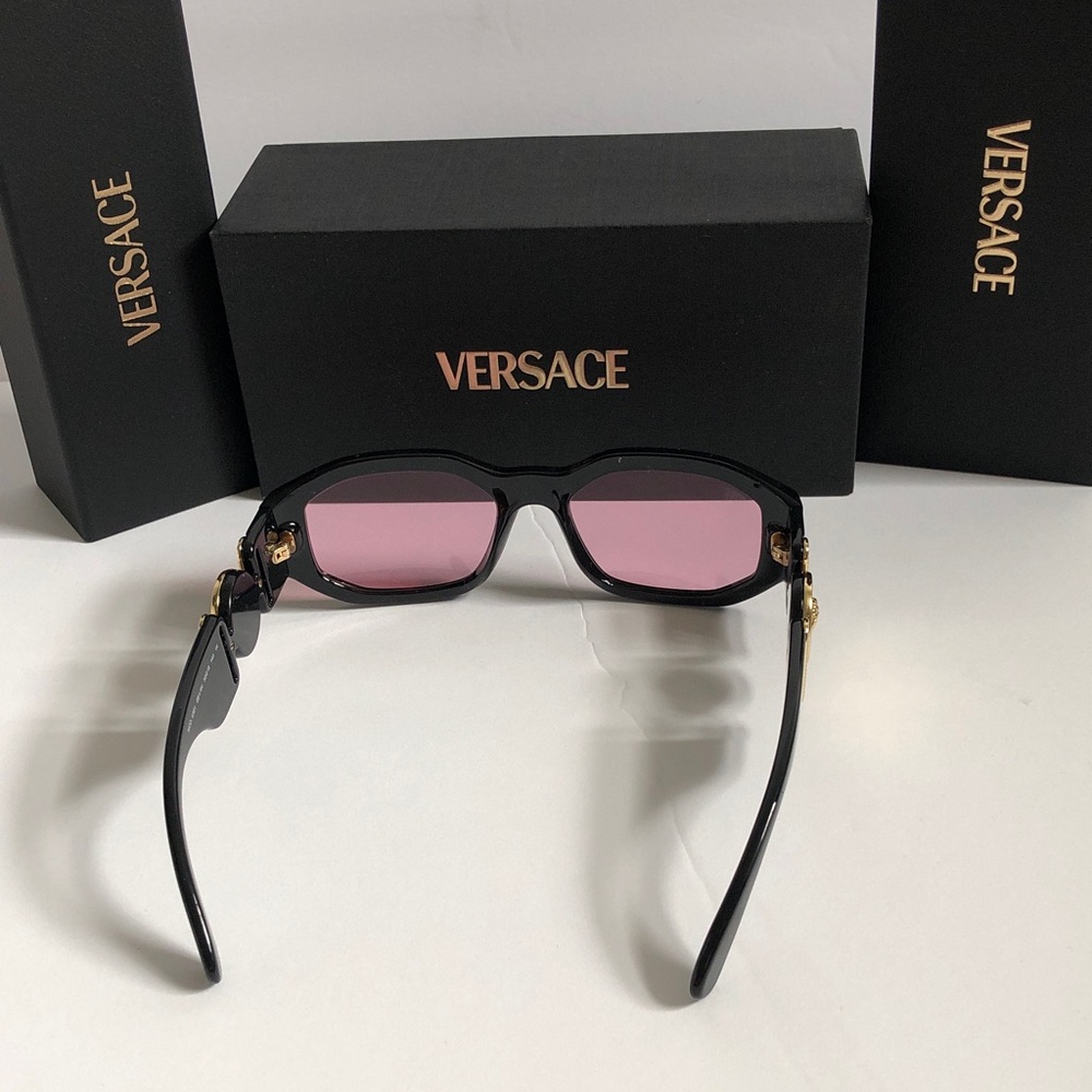 New Versace Women’s Black Frame Sunglasses with Pink Lenses and Gold Accents - Picture 5 of 13